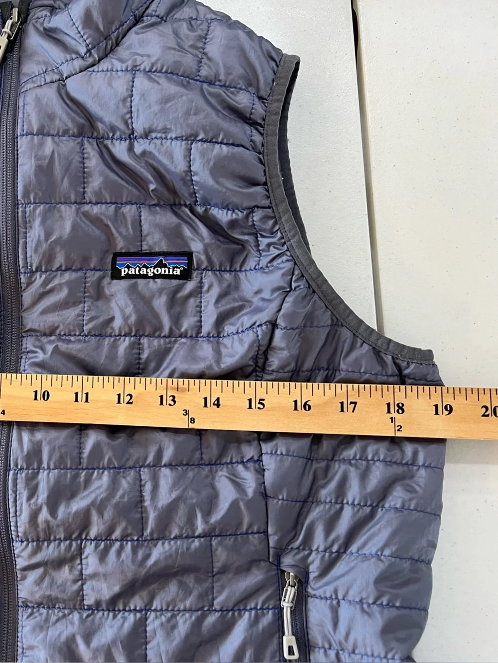Patagonia Women’s Nano Puff Full Zip Vest Size Large Purple Primaloft STY84247 - Picture 6 of 15